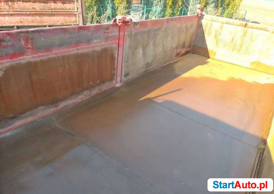 MAN F2000 8×8 wywrotka