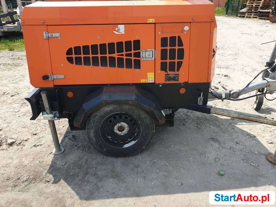 Maszt oświetleniowy agregat prądotwórczy kubota