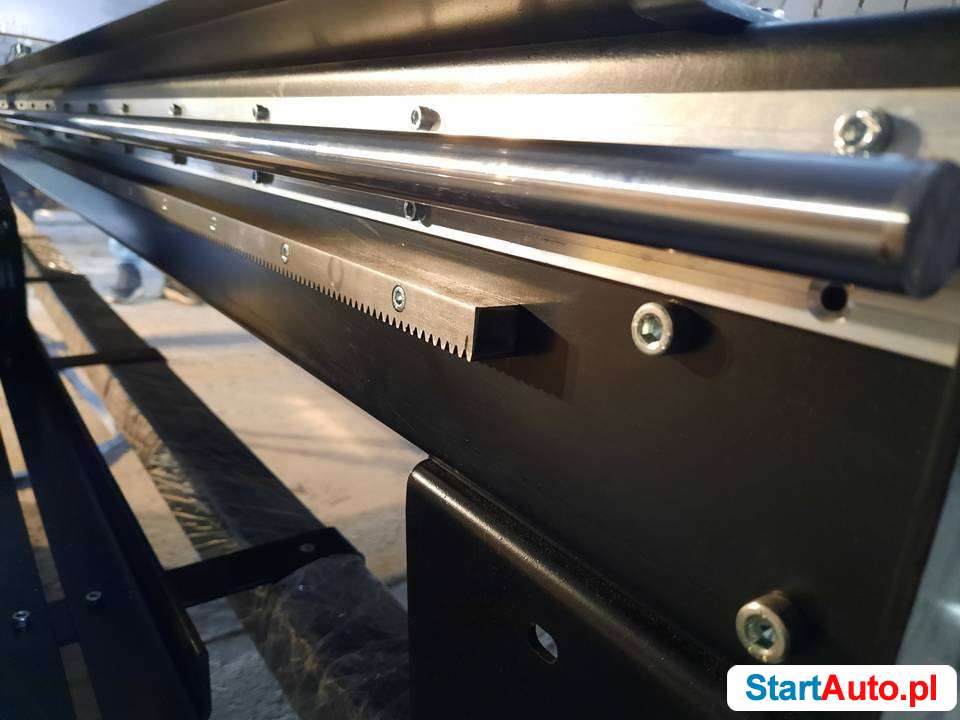 Maszyna CNC 3-osiowa do drewna 3.5kW pole 1250х2550x150mm