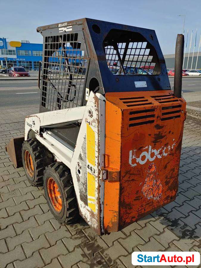 Mini ładowarka Bobcat 443, Avant, Caterpillar Komatsu
