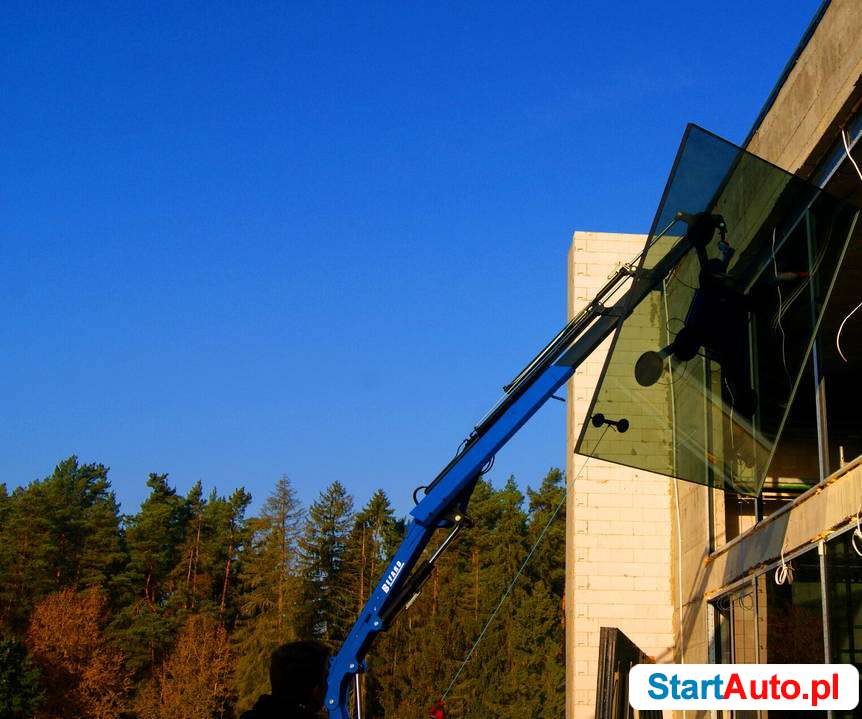 Mini żuraw, na podwoziu gąsienicowym jak maeda zasięg 13 m.!