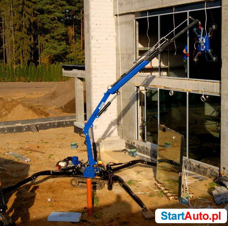 Mini żuraw, na podwoziu gąsienicowym jak maeda zasięg 13 m.!