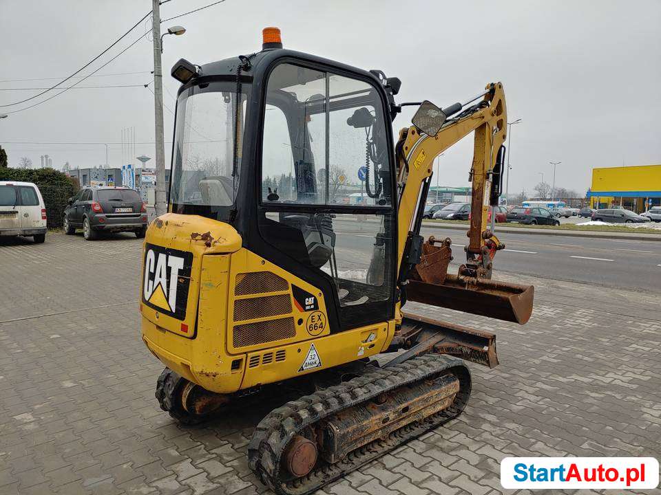 Minikoparka Caterpillar Cat 302.4D , JCB Takeuchi Kubota Bob