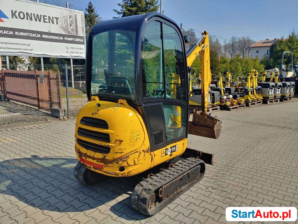 Minikoparka JCB 8018 Gravemaster Cat Kubota Bobcat Takeutchi