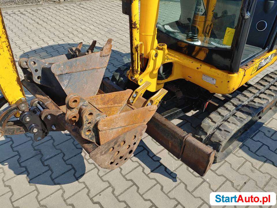 Minikoparka JCB 8018 Gravemaster Cat Kubota Bobcat Takeutchi