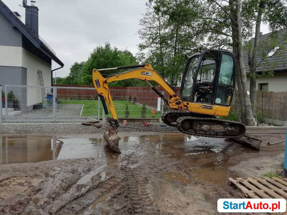 Minikoparka jcb 8030 umowa