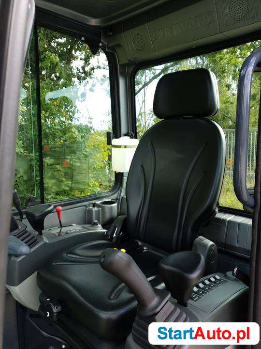 Minikoparka SUNWARD SWE 20F