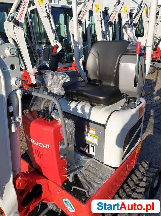 Minikoparka Takeuchi TB210R – Neuson, JCB