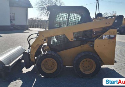 miniladowarka-caterpillar-232d-2016-bobcat-motoryzacja-536647832
