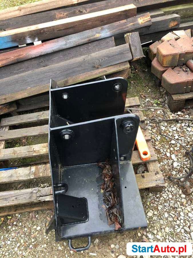 Młot Bobcat 2500 Stanley MB250 zdemontowany