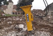 Młot hydrauliczny Arrowhead do koparek o masie 13-16 ton
