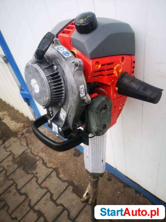 Młot udarowy spalinowy WACKER NEUSON BX65 28×160