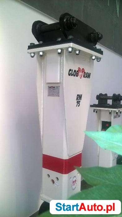 Młot wyburzeniowy JCB Globram RM 75 młot JCB