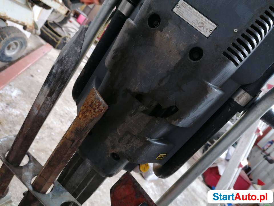 Młot wyburzeniowy spalinowy marki Atlas