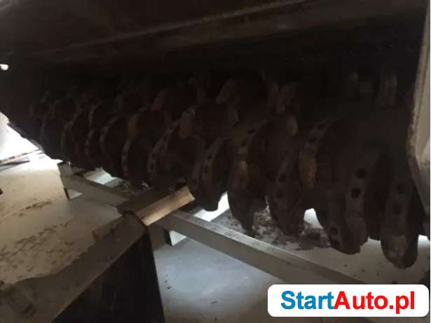 Mulczer UMH/S-250 rozdrabniacz