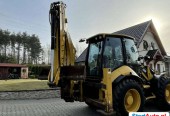 na równych kołach Caterpillar 434F Koparko-ładowarka CATERPILLAR 434F / Kupiona w salonie w 2014 roku