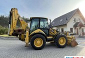 na równych kołach Caterpillar 434F Koparko-ładowarka CATERPILLAR 434F / Kupiona w salonie w 2014 roku