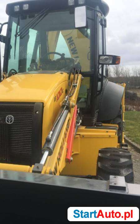 NewHolland B 100 C koparko ladowarka na malych kolach