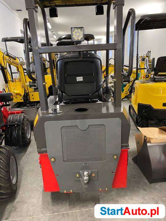 Niemiecki silnik PERKINSA – Nowa miniładowarka GG06 Mini Ład