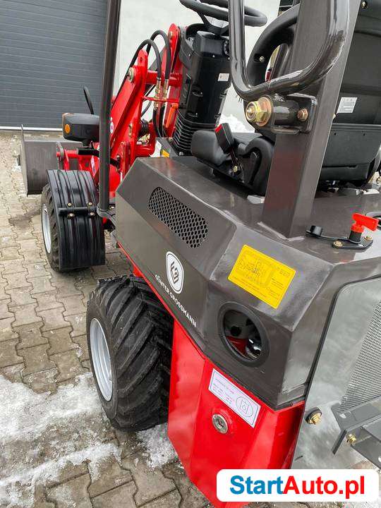 Niemiecki silnik PERKINSA – Nowa miniładowarka GG06 Mini Ład