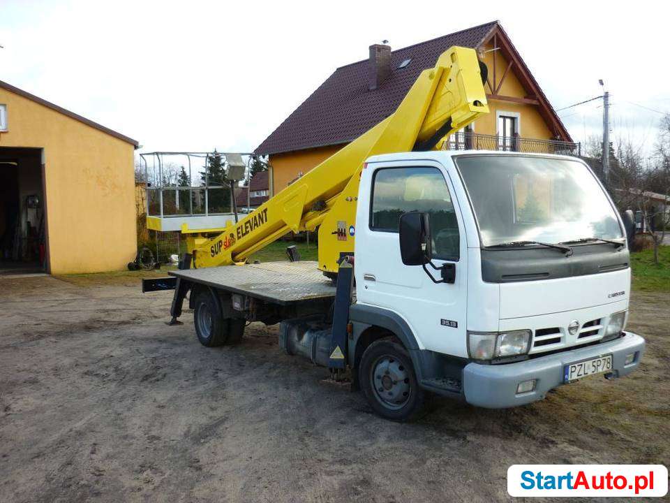 Nissan Cabstar Podnośnik koszowy teleskopowy 21 m zwyżka
