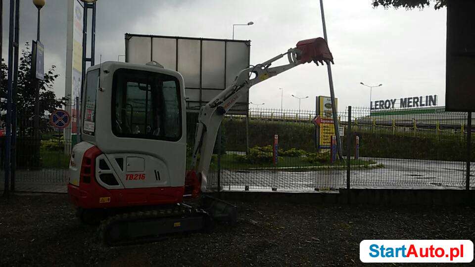 Nowa japońska minikoparka Takeuchi TB 216
