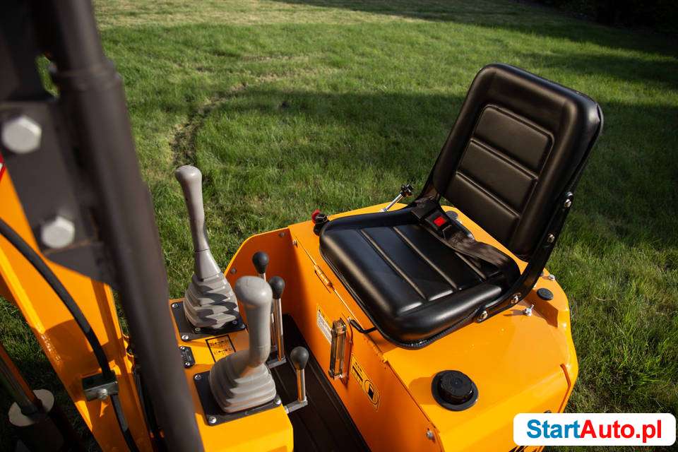 Nowa Mini Koparka Berger Kraus BK800 z osprzętem Minikoparka