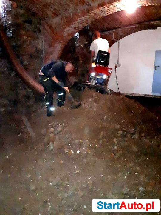 Nowa Minikoparka Elektryczna Springer-E