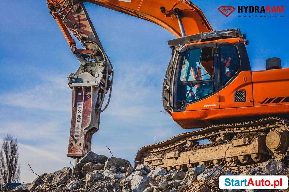 Nowy młot wyburzeniowy HYDRARAM FX-200 1520 kg