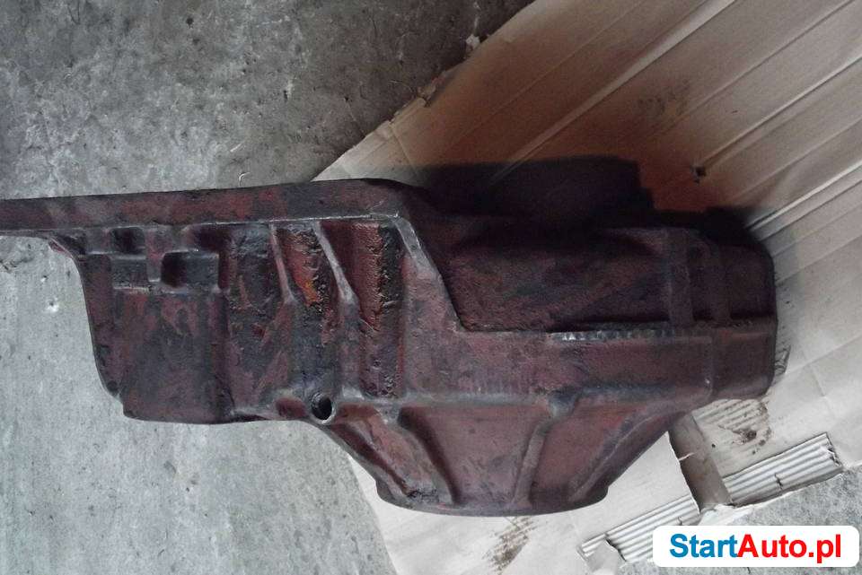 Obudowa Zwolnicy Lewa DT 75 ORYGINAŁ