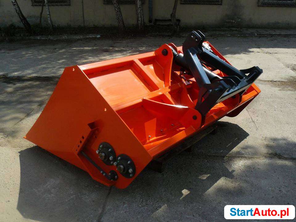 Piaskarka samozaładowcza posypywarka solarka PSS160