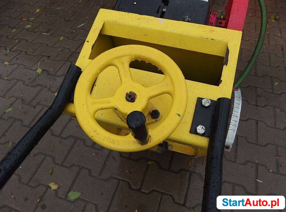 Piła do betonu, asfaltu PROMASZ z tarczą o średnicy 400 mm.