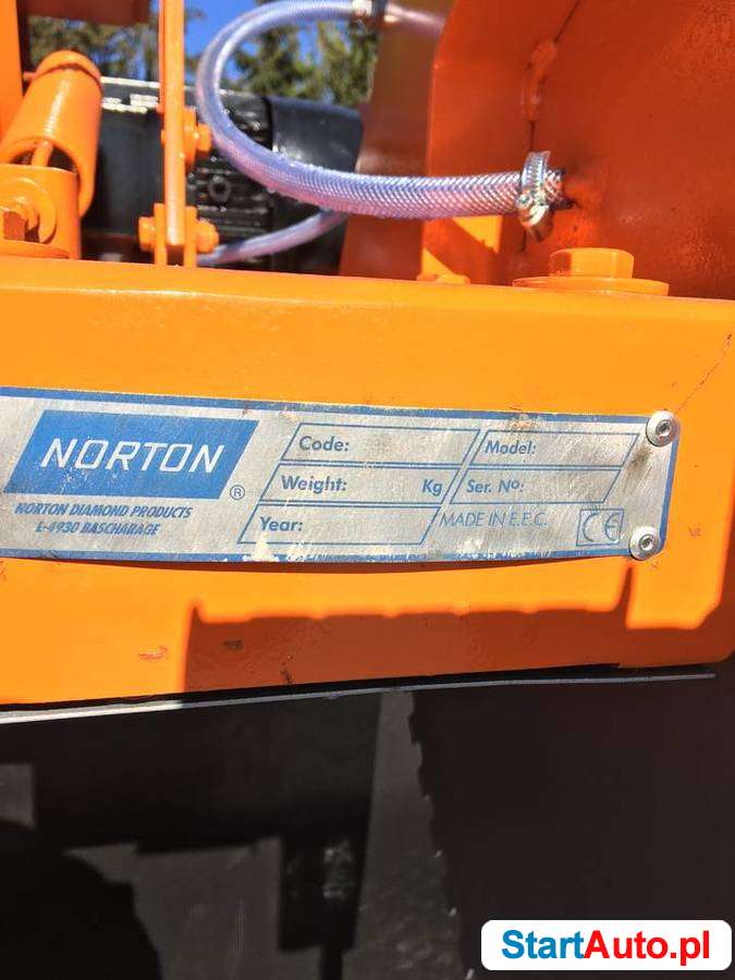 Piła przecinarka NORTON JUMBO 900 do betonu cegieł bloczków