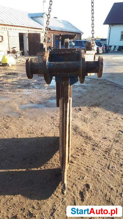 Pługoukładacz do koparki 15-25t złącze Volvo