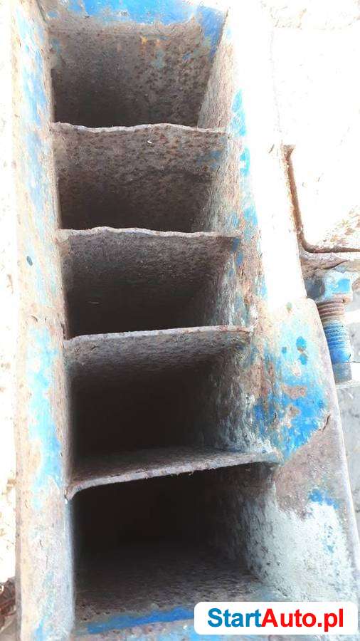 Pługoukładacz do koparki 15-25t złącze Volvo