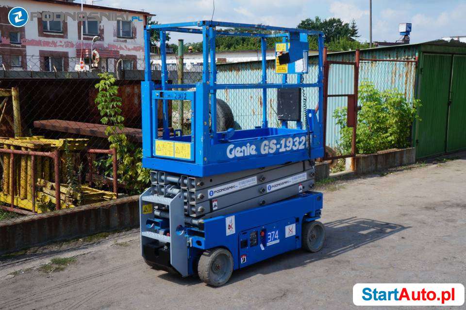 Podnośnik Genie 1932 LB374