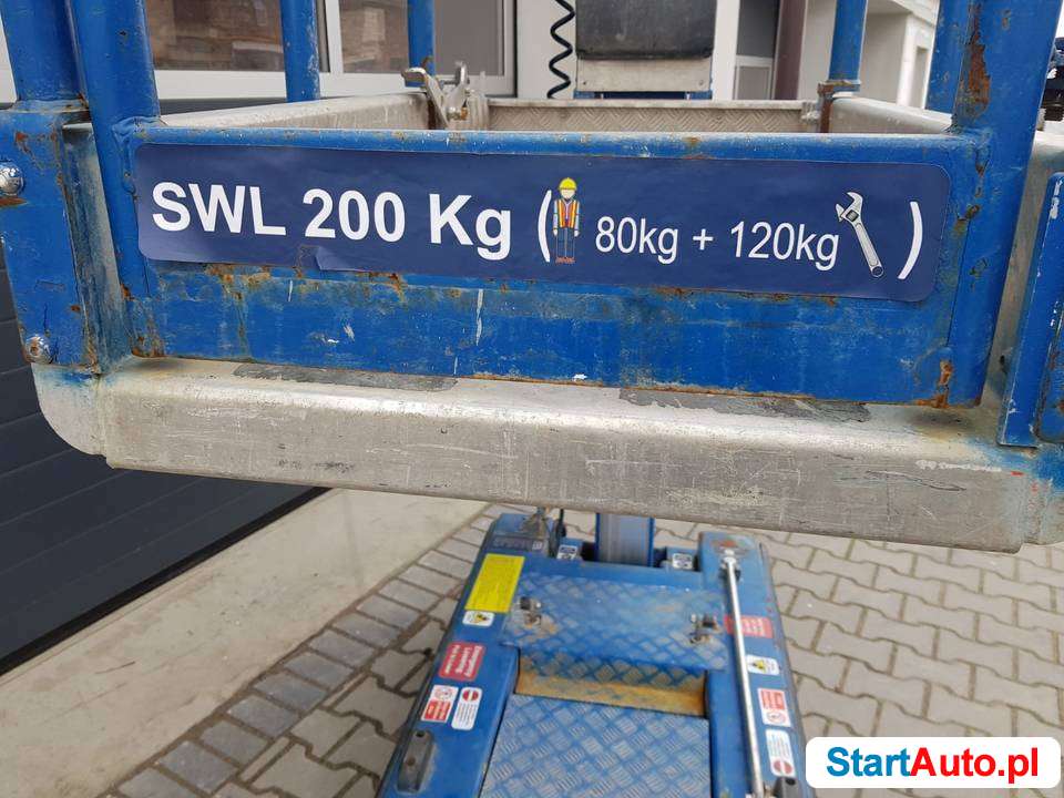 Podnośnik koszowy zwyżka samojezdna Powertower JLG NANO