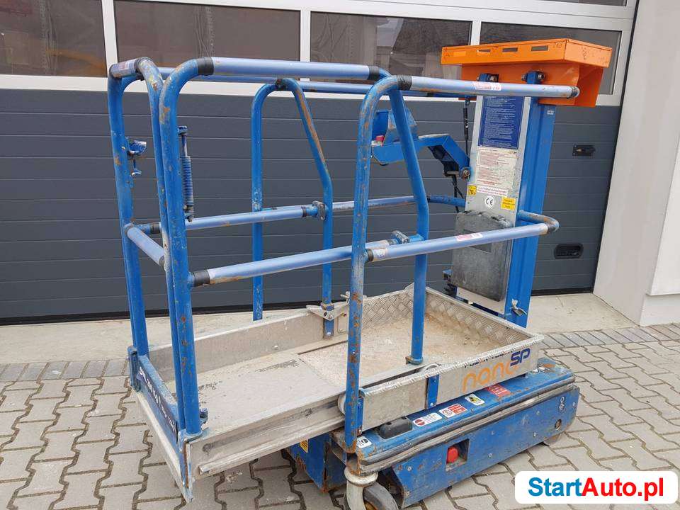 Podnośnik koszowy zwyżka samojezdna Powertower JLG NANO