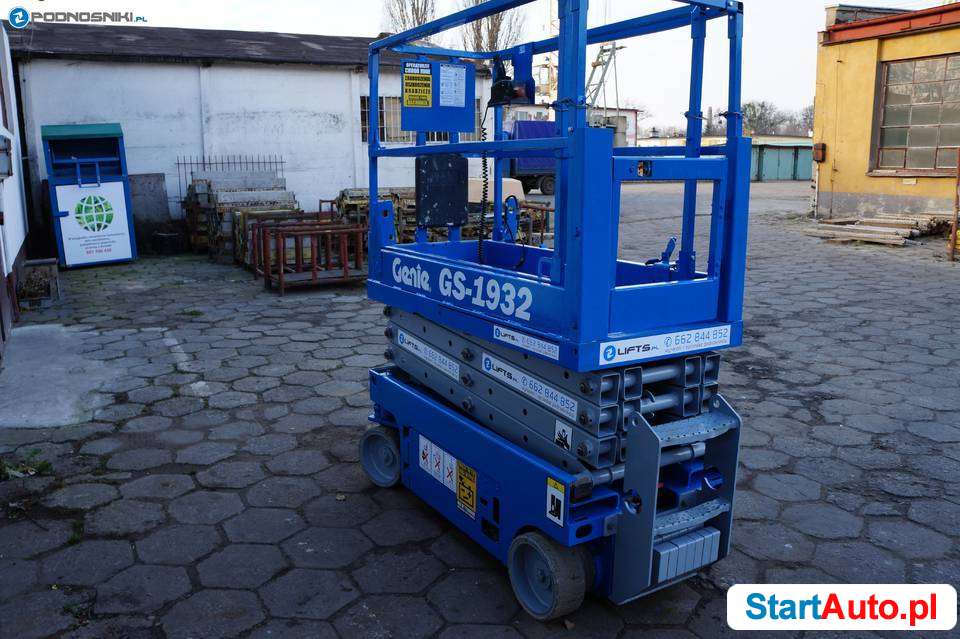 Podnośnik nożycowy 2006 Genie 1932 LB103
