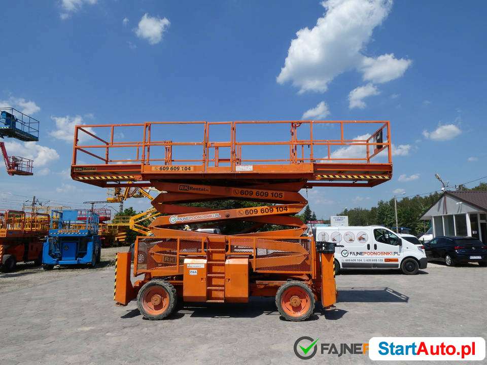 Podnośnik nożycowy 4×4 Genie GS 4390 RK244