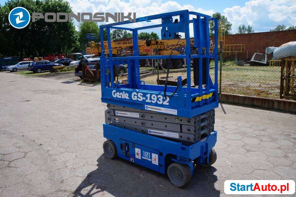 Podnośnik nożycowy Genie 1932 LB101