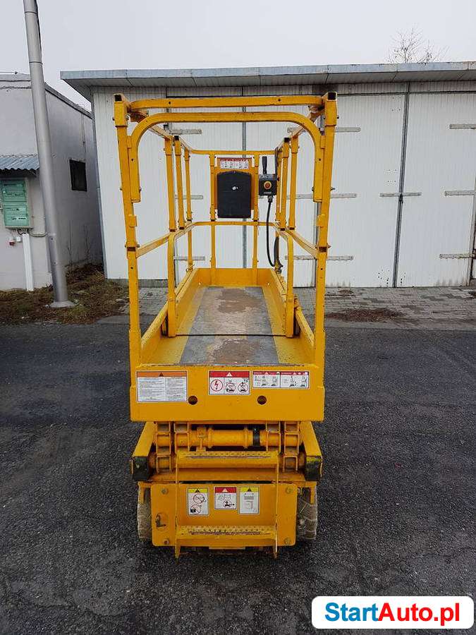 Podnosnik nożycowy Haulotte compact 8