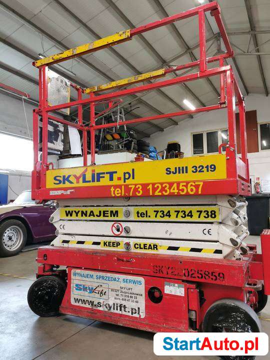 PODNOŚNIKI NOŻYCOWE 8M SKY JACK 3219