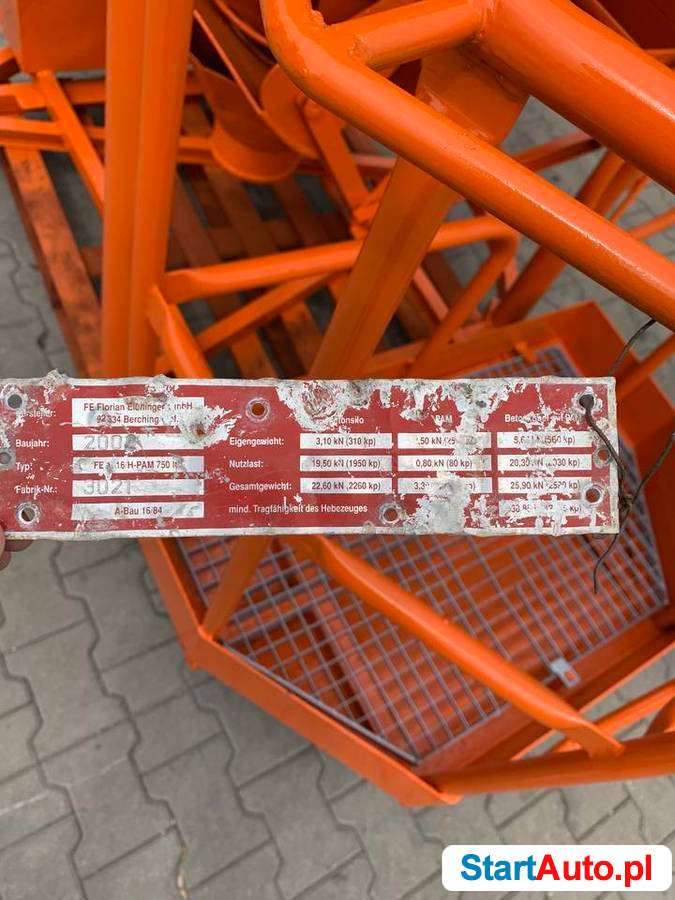 Pojemnik do betonu z podestem roboczym 750 dźwigowy zbiornik