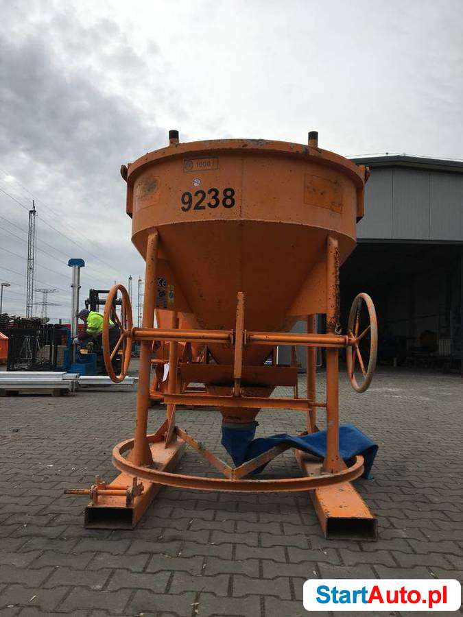 Pojemnik dźwigowy do betonu niemieckiej firmy EICHINGER 1016