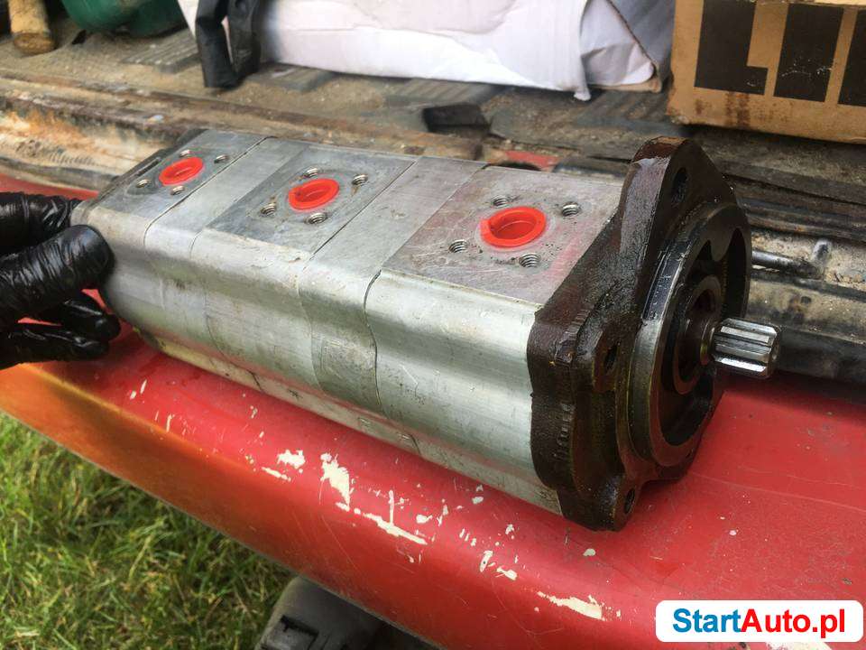 Pompa zębata Liebherr LTM 1025 1030 1035 (trzy sekcje)