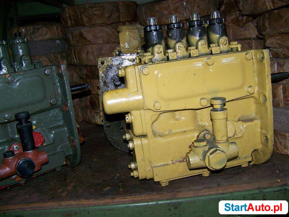 Pompy wtryskowe silnika spycharki T-130,T-170,B-170,B-10