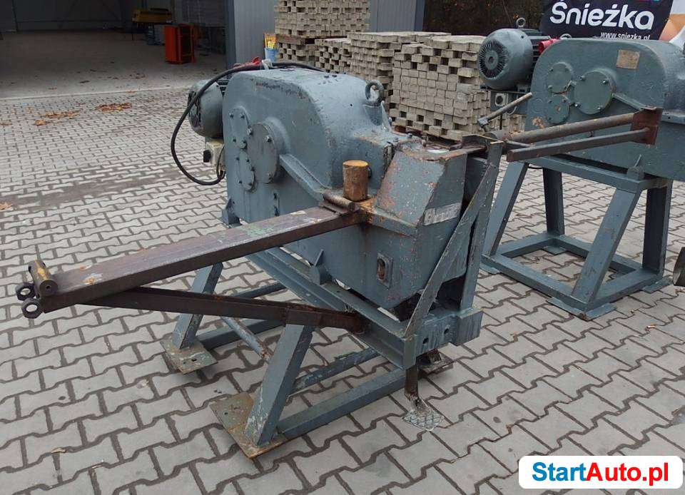 Profesjonalna gilotyna (nożyce) ZREMB typ NM4-40