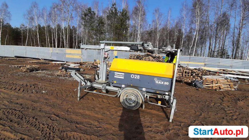Profesjonalny maszt oświetleniowy Atlas Copco, zarejestrowan