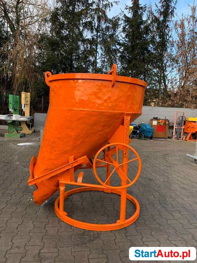 Profesjonalny pojemnik dźwigowy do betonu 750l skośny lej